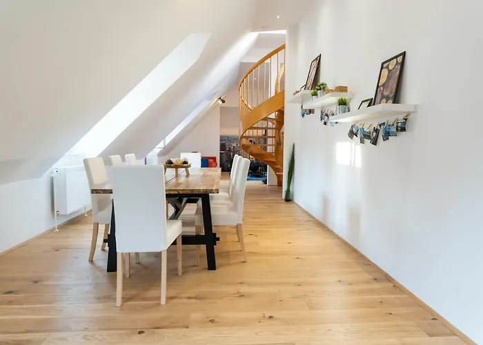 Easy Flat Stuckgasse *